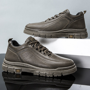 Nouvelles Chaussures Décontractées en Cuir Mi-Mollet Boutonnées Style Britannique Rétro pour Hommes, Collection Automne 2024 - Product Image 2