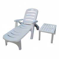 Piscine mobilier d'extérieur chaises de plage chaises longues en plastique