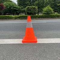 Cône de signalisation réfléchissant orange pliable LUBA 40 cm pour urgences routières et contrôle de stationnement portable