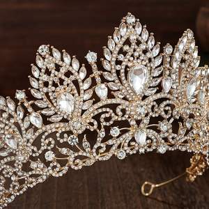 มงกุฎคริสตัลหรูหราดีไซน์ใหม่ ประดับด้วยเพชรเทียม สำหรับงานประกวดนางงาม มงกุฎโลหะผสมประดับด้วยคริสตัลใส สำหรับงานแต่งงานและงานเลี้ยง - Product Image 4