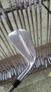 Nouvel ensemble de clubs de golf unisexe P790 5e génération 2025 à haute tolérance, avec fers à tiges en acier graphite, poignées en caoutchouc et <span class=keywords><strong>technologie</strong></span> de moulage - Product Image 6