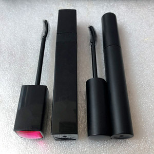 Envase Cuadrado Negro Mate de 12 ml para Rímel con Logotipo Personalizado, Botella Vacía para Suero de Cejas con Etiqueta Privada y Cepillo de Silicona - Product Image 6