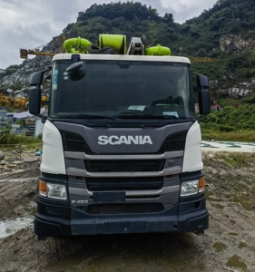 Top marque Zoomlion 56 mètres à moteur diesel utilisé <span class=keywords><strong>pompe</strong></span> à béton à bas <span class=keywords><strong>prix</strong></span> avec composants de base-moteur et moteur de Chine - Product Image 1