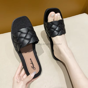 Fashionable High Quality Designer Women <b>Slides</b> <b>Slippers</b> Flat Women <b>Slippers</b> Home Beach Luxury <b>Slippers</b> for Women - Product Image 3