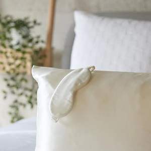 Vente en gros antibactérien personnalisé 100% taie d'oreiller en soie de mûrier et ensemble de <span class=keywords><strong>bonnet</strong></span> pour cheveux boîte d'emballage - Product Image 5