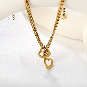 Collier élégant en acier inoxydable plaqué or 18 carats avec pendentif cœur creux, chaîne à double lien d'amour, bijoux tendance pour femmes - Product Image 4