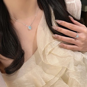 Collar de Plata de Ley S925 con Perla Azul Marino Rota para Mujer, Diseño Elegante para Clavícula, Accesorio de Lujo Ligero y Exclusivo - Product Image 3