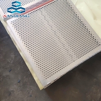 Panier d'autoclave en treillis perforé en fil d'acier galvanisé, filtres haute efficacité, traitement par pliage, poli brillant