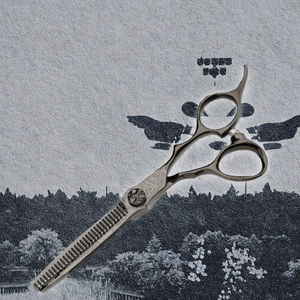 Ciseaux à cheveux droits en acier inoxydable de qualité professionnelle, outil de coupe de cheveux fin et tranchant en céramique pour les barbiers et la beauté - Product Image 3