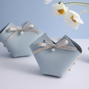 Custom New Creative <b>Pink</b> Wholesale Candy <b>Gift</b> <b>Bag</b> Packaging and Stylish <b>Gift</b> <b>Bags</b> - Product Image 4
