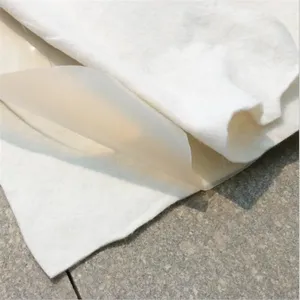 <span class=keywords><strong>G</strong></span>éomembrane composite <span class=keywords><strong>g</strong></span>éotextile non tissée HDPE/PVC haute résistance, écologique, pour la construction routière et les applications aquatiques - Product Image 1