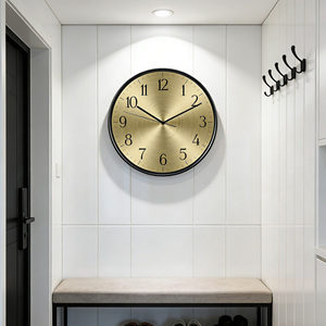Horloge murale en métal de luxe avec cadre en fer brossé doré, 12 pouces, à quartz, pour boutique de détail, salon, spa - Product Image 3