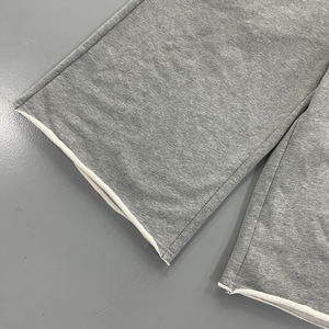 Pantalones Cortos de Algodón Grises para Hombre con Cintura Elástica y Borde sin Rematar, de Pierna Ancha, Ajuste Holgado, Estilo Casual, para Verano y Streetwear - Product Image 3