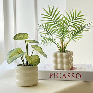 Planta Artificial de Monstera Qingyu Chronicle de 27 cm, Decoración de Escritorio de PVC Suave con Orificio de Drenaje para Oficina y Sala de Estar - Product Image 1