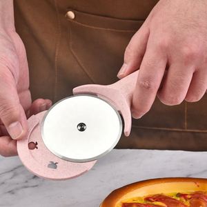 Stainless Steel Foldable Roller Pizza Cutter With Single <b>Wheel</b> Multi-Purpose for Efficient Cutting - Product Image 2