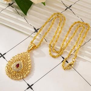 שרשרת תליון מסגסוגת מצופה זהב וינטג' מזרח תיכונית משנת סִגְנוֹן עם שרשרת חוליות לעיצוב אתני לילדים עם קריסטל ואבני חן. - Product Image 2