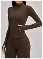 Vêtements de yoga pour femmes, veste violette à manches longues, vêtement d'extérieur brossé respirant, haut de sport ajusté avec poches, haut de course moulant