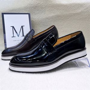 Zapatos de Hombre Hechos a Mano en Cuero Genuino - Calidad Premium, Formales y Casuales, Deportivos, Sin Cordones, para Primavera - Venta al Por Mayor desde China - Product Image 4