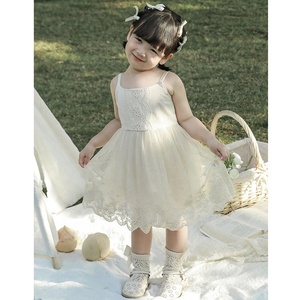 Robes d'été pour filles personnalisées sans manches en coton brodé de haute qualité Robes unies pour enfants de 3 à 4 ans - Product Image 2