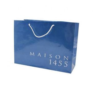 Sac en papier kraft OEM pour emballage cadeau de vêtements, prix abordable, avec logo personnalisé imprimé et surface de traitement sérigraphié - Product Image 2