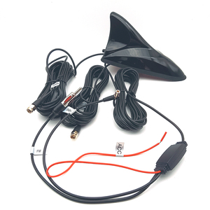 Antenne aileron de requin de toit de voiture DAB + GPS + FM + WIFI Amplificateur de signal radio stéréo Antennes - Product Image 3