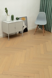 Parquet en bois massif de luxe en chêne, design chevrons en chêne blanc, parquet <span class=keywords><strong>Versailles</strong></span> pour bâtiments résidentiels - Product Image 6