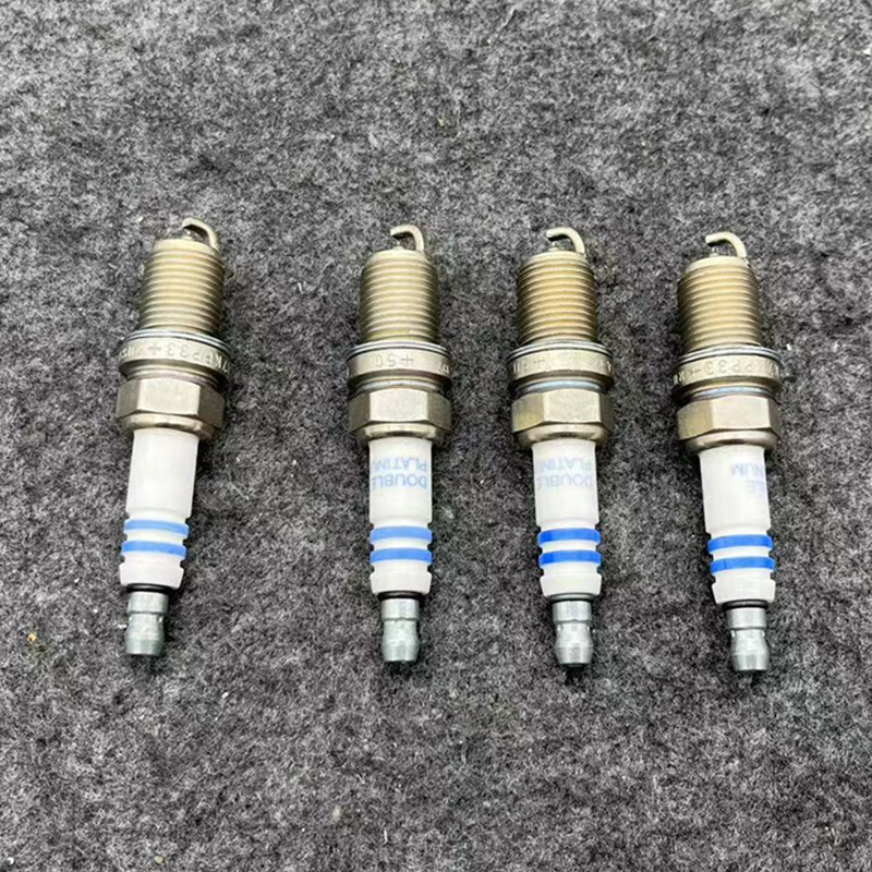 DILKAR7D 11 22401-1VA1C for Nissan Novel Tiana Tiida Spark Plug