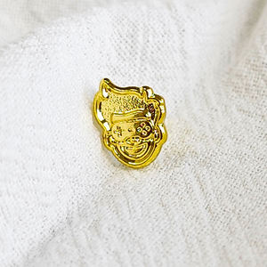 Vente directe usine – Épingles de revers personnalisables en or brillant, écologiques, à motif de dessin animé, accessoires vestimentaires, badges métalliques peints par pulvérisation - Product Image 6