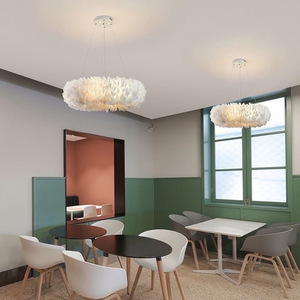 <span class=keywords><strong>Lustre</strong></span> nordique moderne en plumes de lumière pendante haut de gamme salon restaurant villa de luxe salon <span class=keywords><strong>lustre</strong></span> en plumes de soie - Product Image 3
