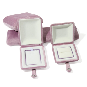 Boîtes à bijoux en velours écologiques haut de gamme multi-tailles avec fermeture magnétique, cadres en carton rigide, finition lisse, violet - Product Image 1