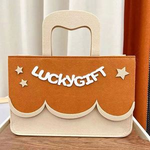 Petit sac fourre-tout pour promotions, sac en feutre pour bonbons pour enfants, sacs à friandises mignons pour la Saint-Valentin, anniversaire, mariage, cadeaux de fête - Product Image 3