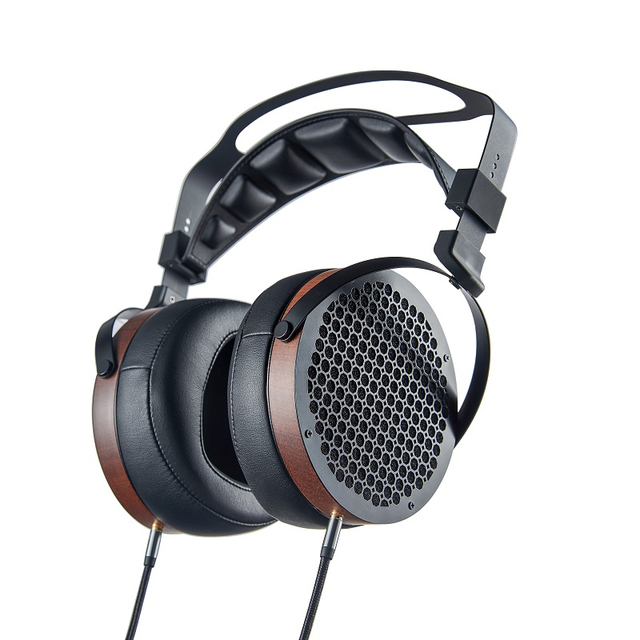Exclusive Design Great-Sounding Noise Isolating Comfortable Fit Customized Wired Stereo Over Ear Headphone for Audiophile