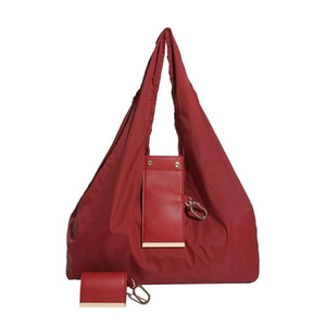Sac à main léger et pliable en cuir avec fermeture à pression pour un transport facile - Product Image 4