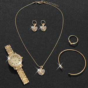 Wholesale Diamond Women's Watch Set Alloy Fashion High-end Sense <strong>Roman</strong> Pattern Jewelry Quartz Watch Set for Women - Product Image 2