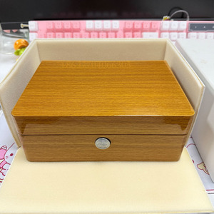 High Quality Elegant Heritage Luxury Designer Watches Customized Logo Yellow Wooden Box for Brand Watches - Product Image 6