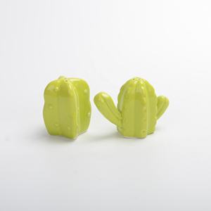 Ensemble de salière poivrière en céramique de style moderne décoration <span class=keywords><strong>cactus</strong></span> assaisonnement stockage des aliments cadeau boîte fabriquée emballage en gros - Product Image 6