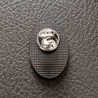Broches de revers personnalisées en gros avec logo imprimé, clubs de football européens, équipes de football en fer, placage métallique, artisanat en métal