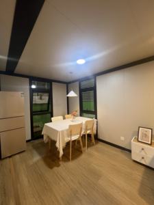 20-футовый расширяемый контейнер: двухслойный складной дом с двойными крыльями для отелей, вилл, складов, с алюминиевыми окнами и оцинкованным стальным каркасом - Product Image 4