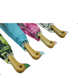 Paraguas Plegable de <span class=keywords><strong>3</strong></span> Secciones con Diseño Personalizado e Impresión, con Mango en Forma de Pato - Product Image 4