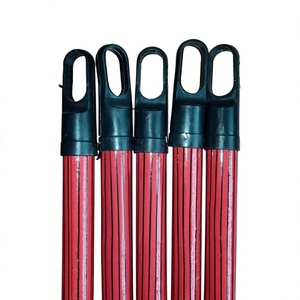 Manche de balai en PVC imitation bois, promotionnel, couleur rouge, écologique et durable pour usage domestique, de VDEX Vietnam - Product Image 2