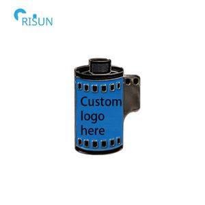 Usine personnalisée drôle <span class=keywords><strong>caméraman</strong></span> photographie caméra tirer Film rouleau épinglettes Badges broches personnalisé Film émail broche - Product Image 5