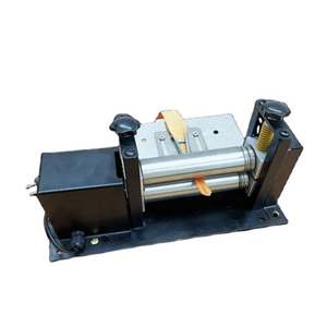 Machine manuelle <span class=keywords><strong>de</strong></span> pliage et <span class=keywords><strong>de</strong></span> collage <span class=keywords><strong>de</strong></span> sangles en cuir pour bracelets <span class=keywords><strong>de</strong></span> montre, sangles <span class=keywords><strong>de</strong></span> sac et bandes d'épaule en cuir - Product Image 3