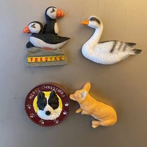 Pegatina de resina para refrigerador con diseño creativo de animales de granja en 3D, serie de cabras y cachorros. - Product Image 1