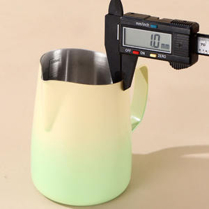 Cangkir Takar Susu Espresso Stainless Steel dengan Logo Kustom, Mulut Tajam, Pengukur, dan Isolasi untuk Barista - Product Image 2