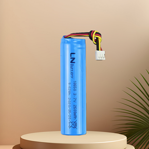 3,7V <span class=keywords><strong>18650</strong></span> 2600mAh Lithium-Ionen-Akkus mit PCM und Anschluss für Elektrisches Spielzeug und Kleine Ventilatoren - Product Image 2