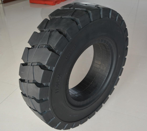 Le fabricant produit des pneus de camion en caoutchouc massif avec jantes fendues robustes 10:00x20 14 00 20 12.00-24 pour les camions remorques - Product Image 6