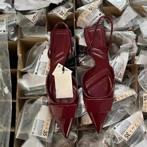 รองเท้าส้นแบนแฟชั่นฤดูร้อน สีแดงไวน์ยอดนิยม รองเท้าหัวแหลมสำหรับสุภาพสตรี - Product Image 4
