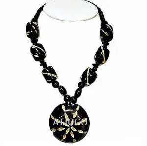 Horn Beads Pendant Necklace Latest Modern Design Jewelry Stylish Necklace Smart Black Color Jewelry Best Price Necklace