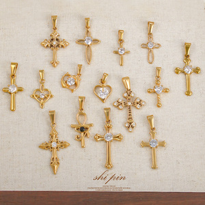 Chất Lượng Cao Mạ Vàng Thép Không Gỉ Chéo Mặt Dây Chuyền Của Phụ Nữ <span class=keywords><strong>Hollow</strong></span> Chéo Mắt Trái Tim Cá Heo Dát Zircon Charms Cho Vòng Cổ - Product Image 6