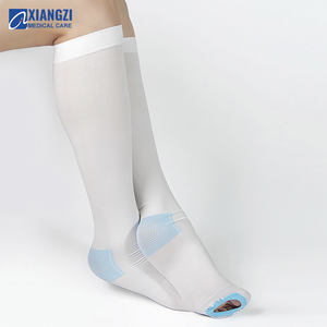 <span class=keywords><strong>Medias</strong></span> Antiembólicas hasta la Rodilla para Hombres y Mujeres, Calcetines de Compresión Ligera (18 mmHg), <span class=keywords><strong>Medias</strong></span> de Soporte Ortopédico Médico - Product Image 3